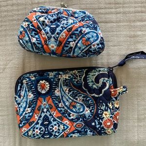 Vera Bradley matching set- change purse and makeup bag